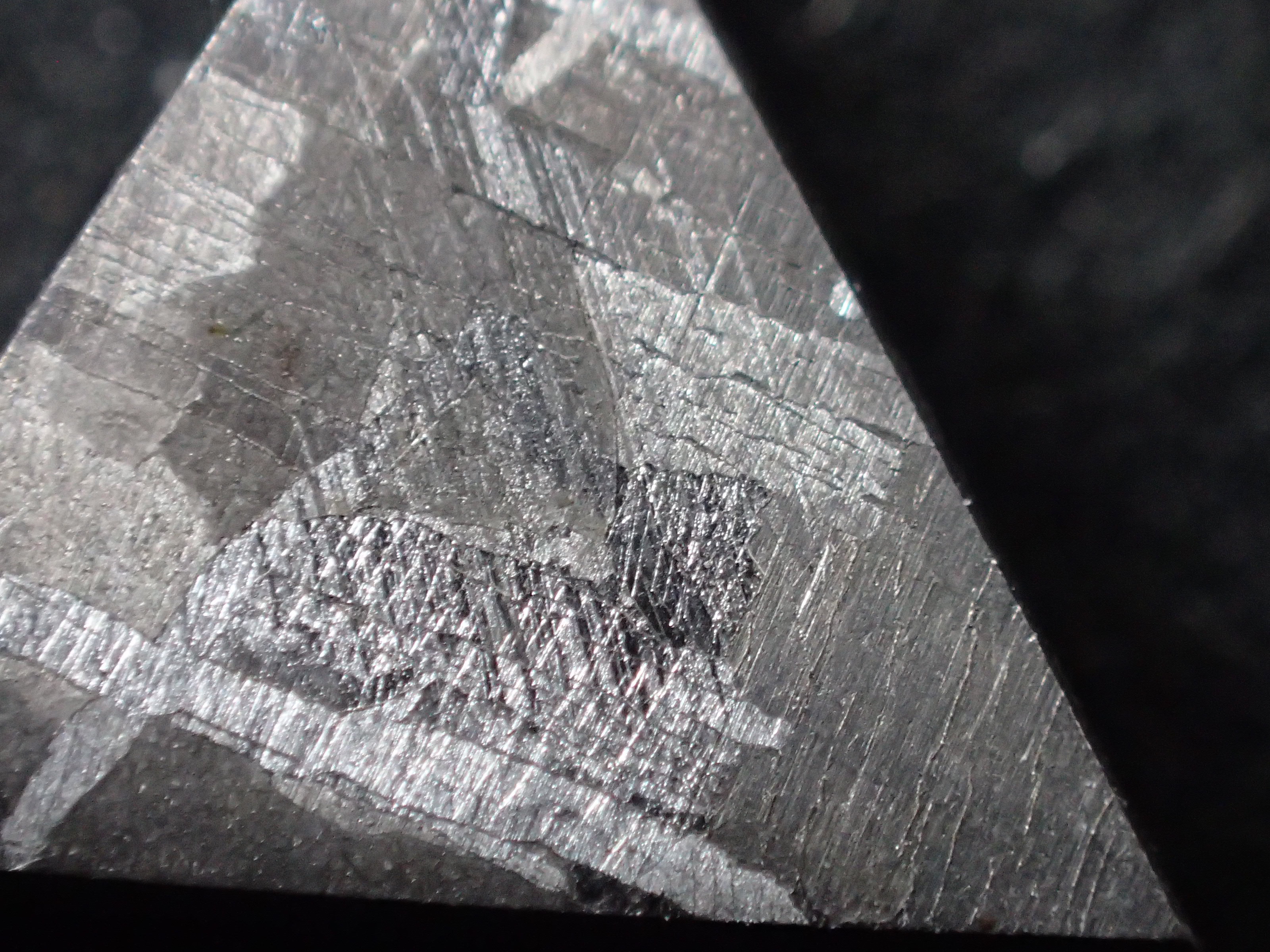 最高品質ギベオン隕石(Gibeon Meteorite) 落下地 ： Great Namaqualand