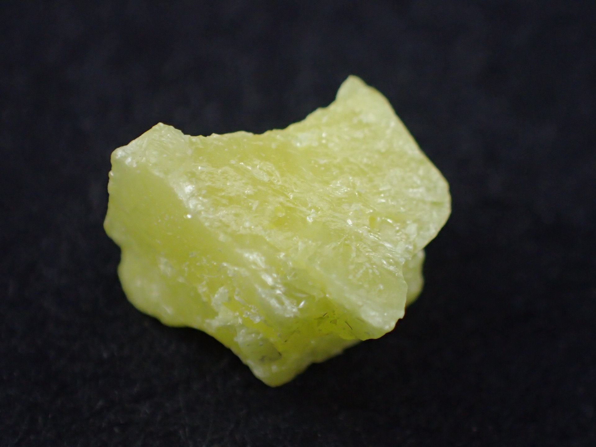 最高品質自然硫黄（Native Sulfur) Mt Ijen, East Java, Indonesia 産