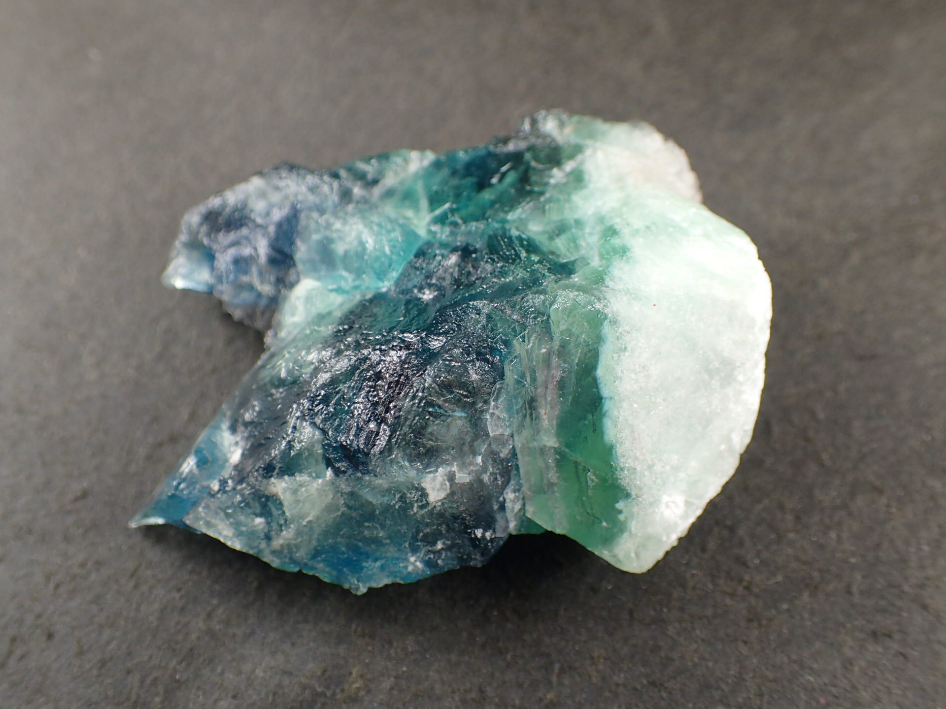 フローライト 原石 ｜石の販売専門店【vec stone club】