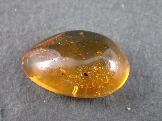 最最高品質天然琥珀（こはく）Amber 自由カット マダガスカル産 ｜石の