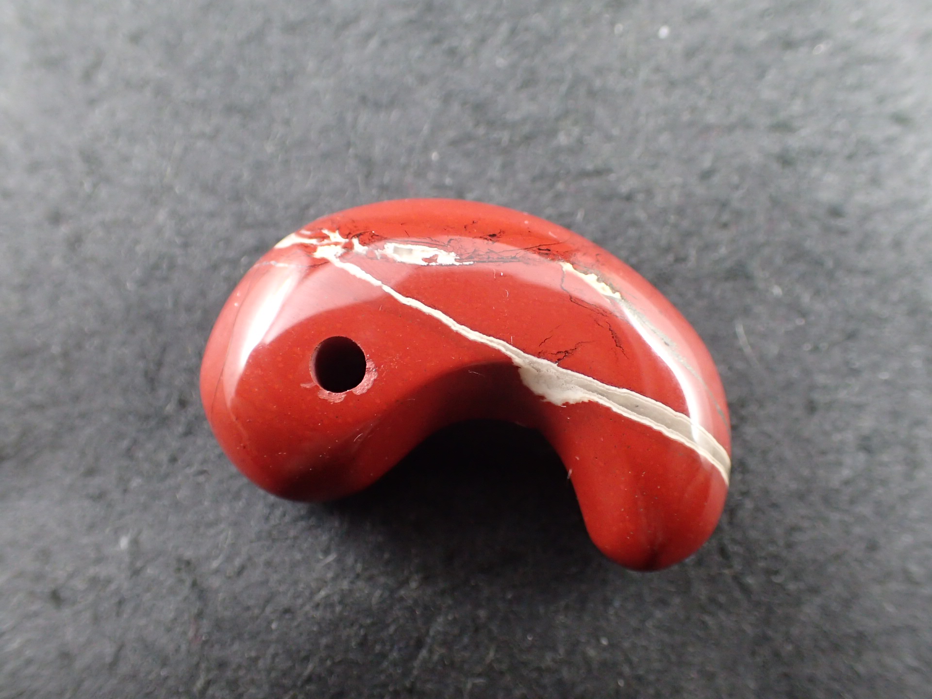 油布黄玉 勾玉 ｜石の販売専門店【vec stone club】