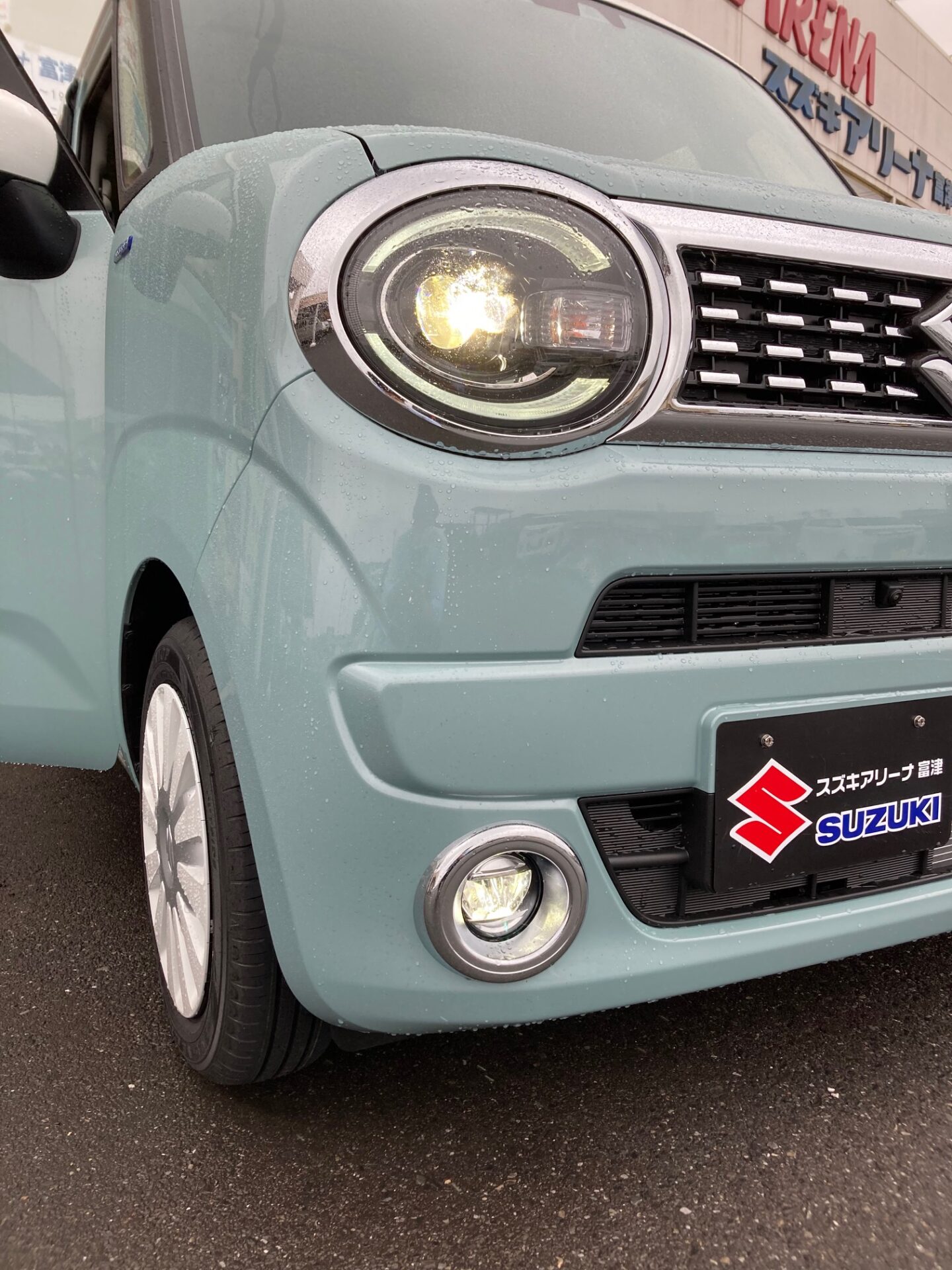 ワゴンRスマイル右ヘッドライト