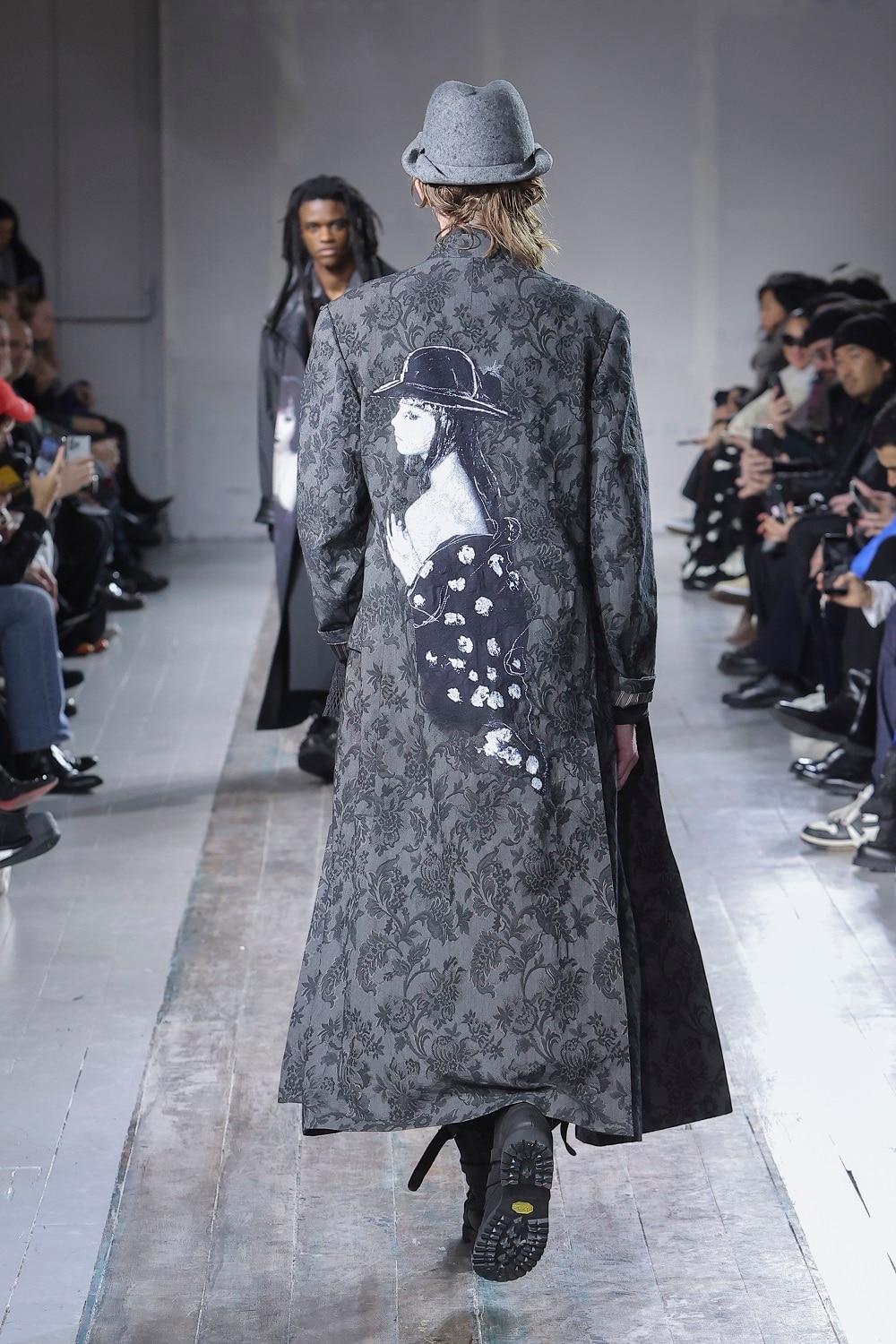 AUTUMN / WINTER 2024-25 | Yohji Yamamoto (ヨウジヤマモト) Official