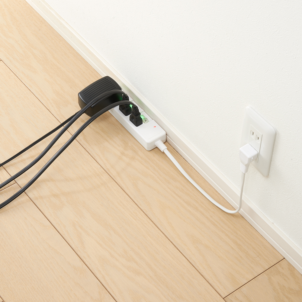 雷ガード付3個口節電タップ1mホワイト｜YAZAWA CORPORATION