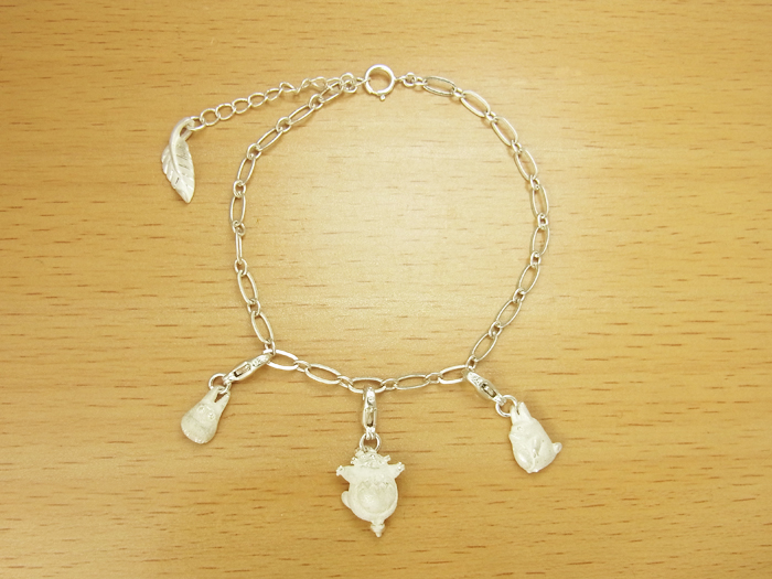 スタジオジブリ公認】3匹のトトロブレスレット | 通販 | 山西宝石