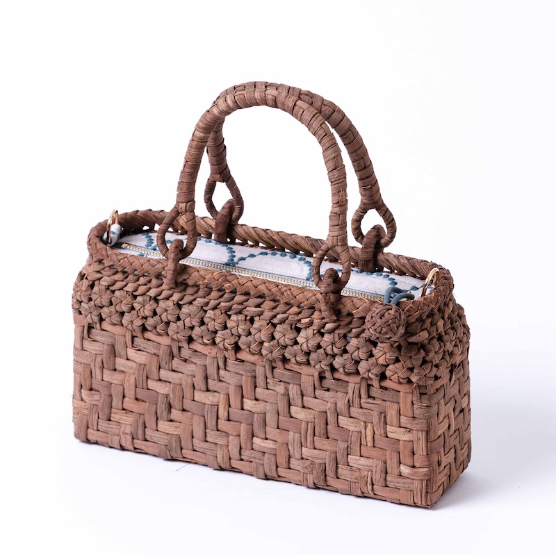 長野県大町市の山葡萄籠工房｜天然山葡萄籠の本格専門店