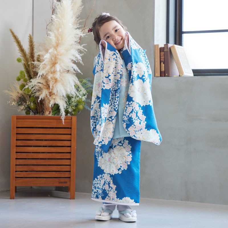 七五三被布 : NATURAL BEAUTY K072 【三歳女児被布】水色 椿に梅丸牡丹