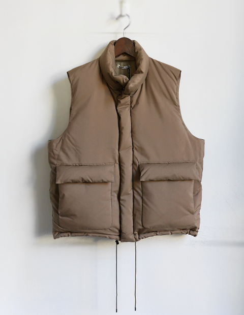 AURALEE Light Finx Polyster Down Vest | 大阪心斎橋のメンズ洋服の
