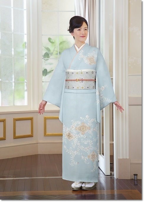 卒業式・入学式で40・50代の母親着物は淡い色の訪問着付下が最適