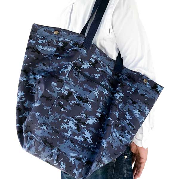 洗面具入れ（トートバッグ）海上自衛隊青迷彩柄 - 戦艦大和ショップ