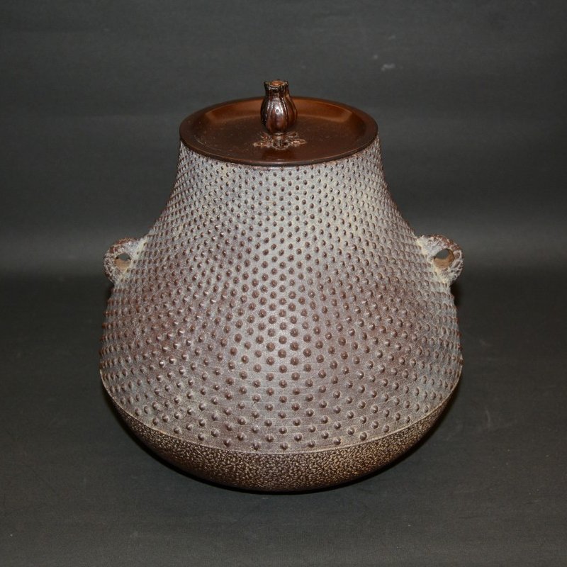 鶴首霰釜 山形県 二代 門脇喜平 77000円 ご注文は和食器と茶道具の美術