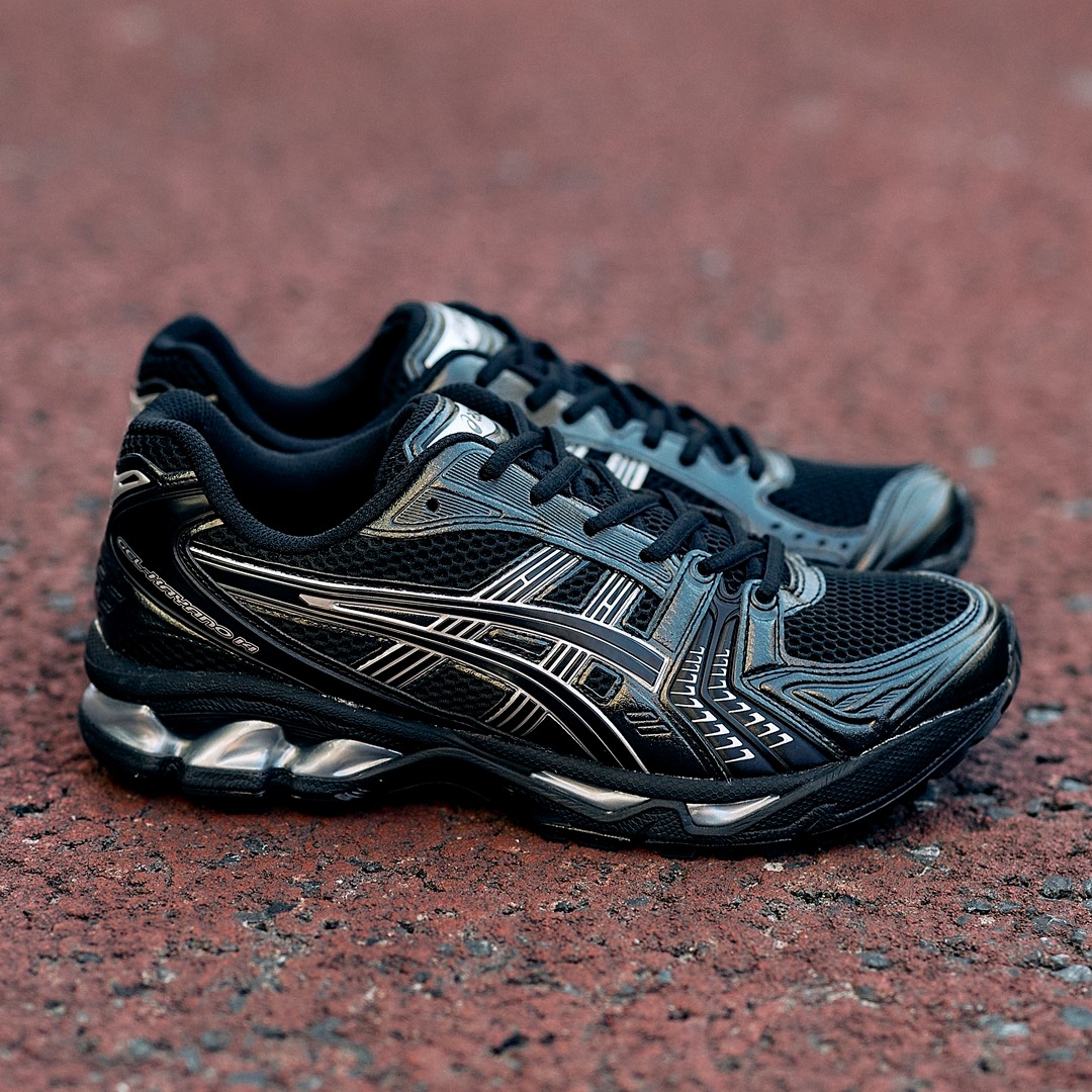 ASICS GEL-KAYANO 14 “Black/Pure Silver”、“White/Pure Gold” が11月6