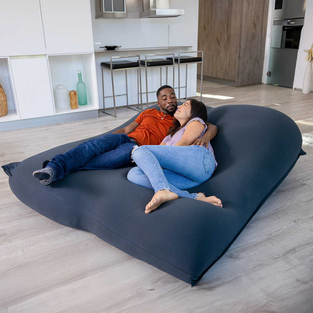 公式】失敗しない！Yogiboサイズの選び方 ビーズソファ編｜ライフ