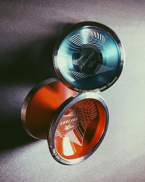 C3ヨーヨーデザイン「クラウンレインボースプラッシュ」「エドラス10