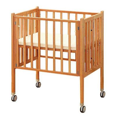 業務用 折りたたみコンパクトベッド（マット付） | 国産ベビーベッド