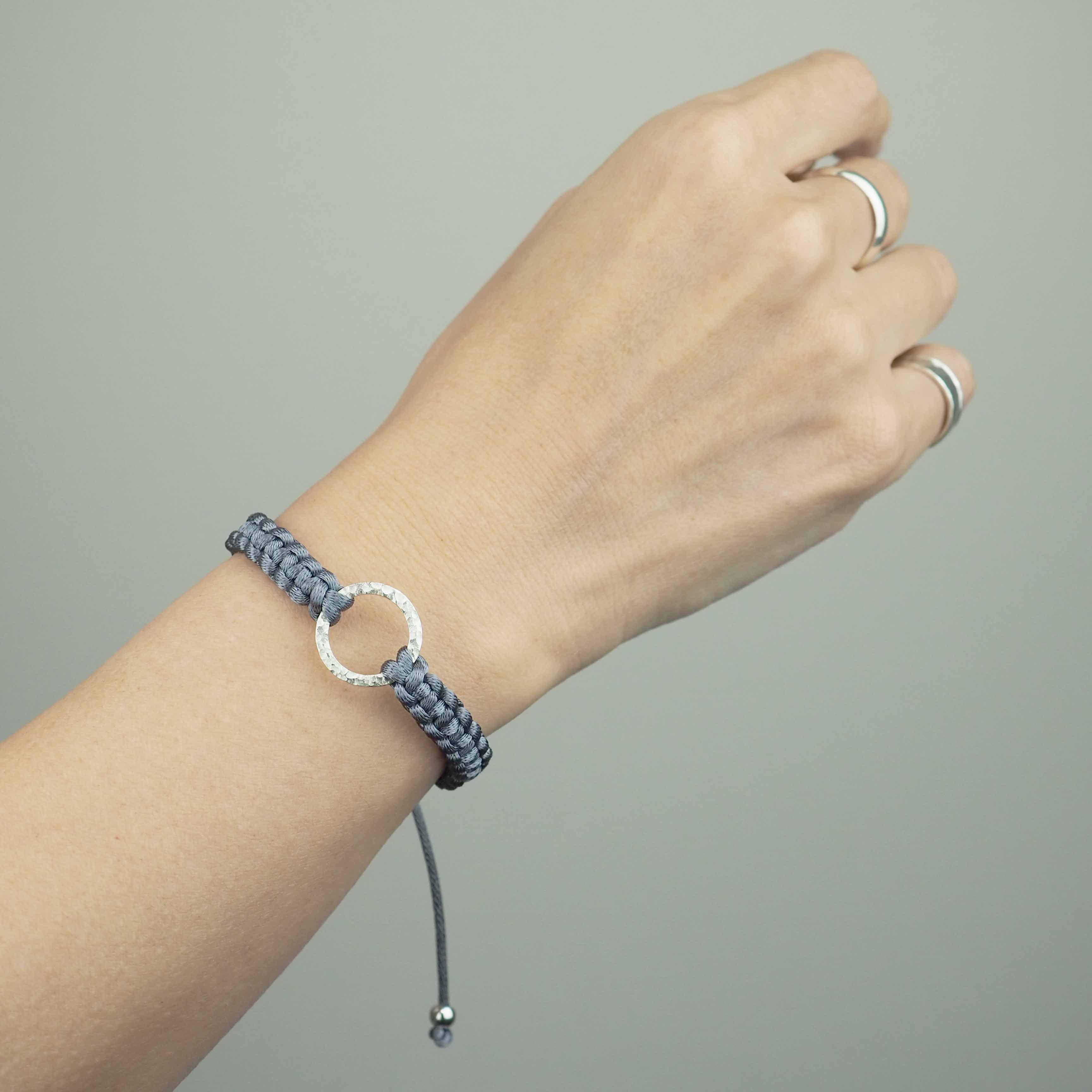 Bracelet -Dawn- Charcoal Gray シルバー ブレスレット – yuzen-official