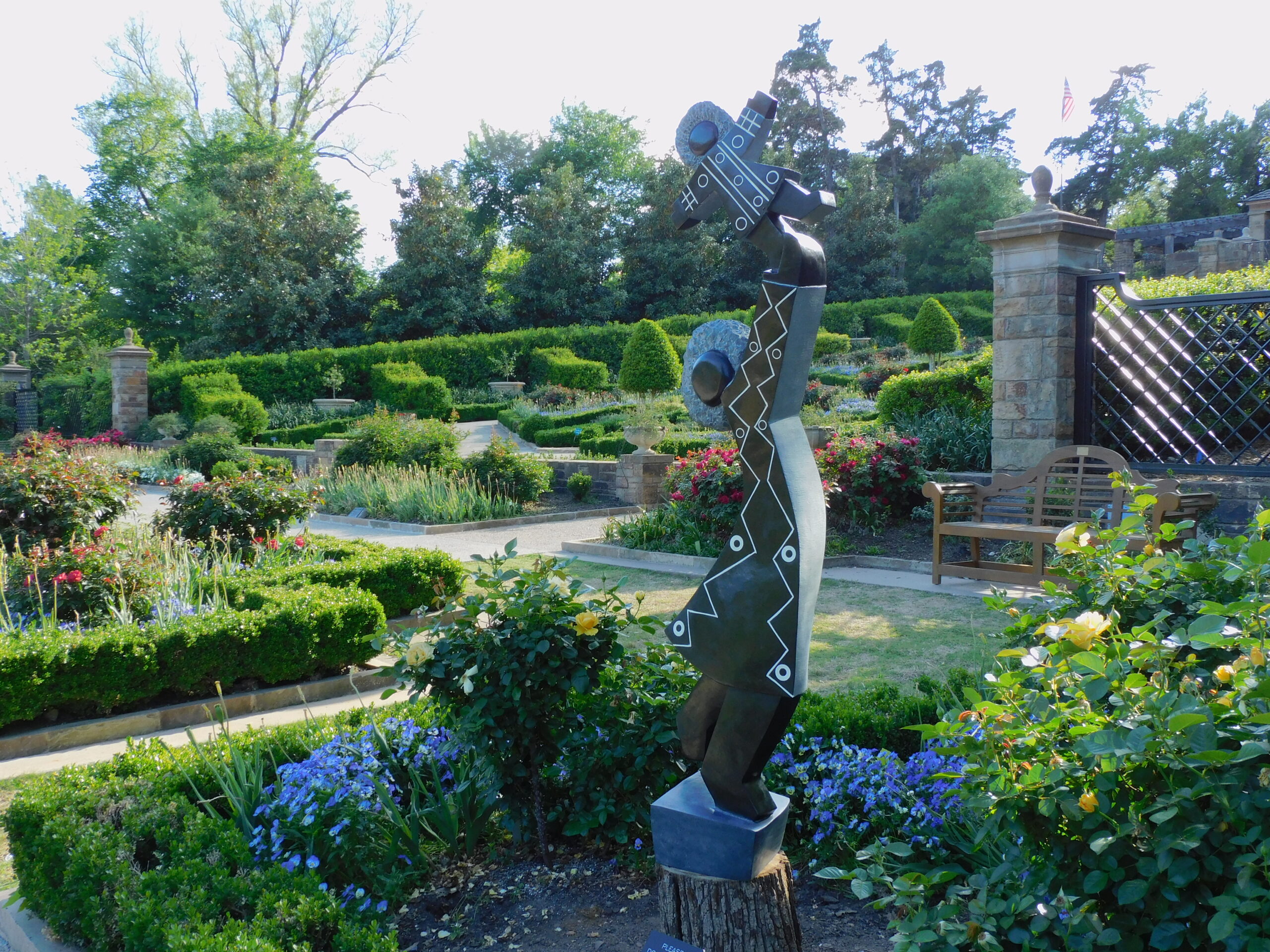 VanDusen Botanical Garden, Canada, (2009-11) - ZimSculpt