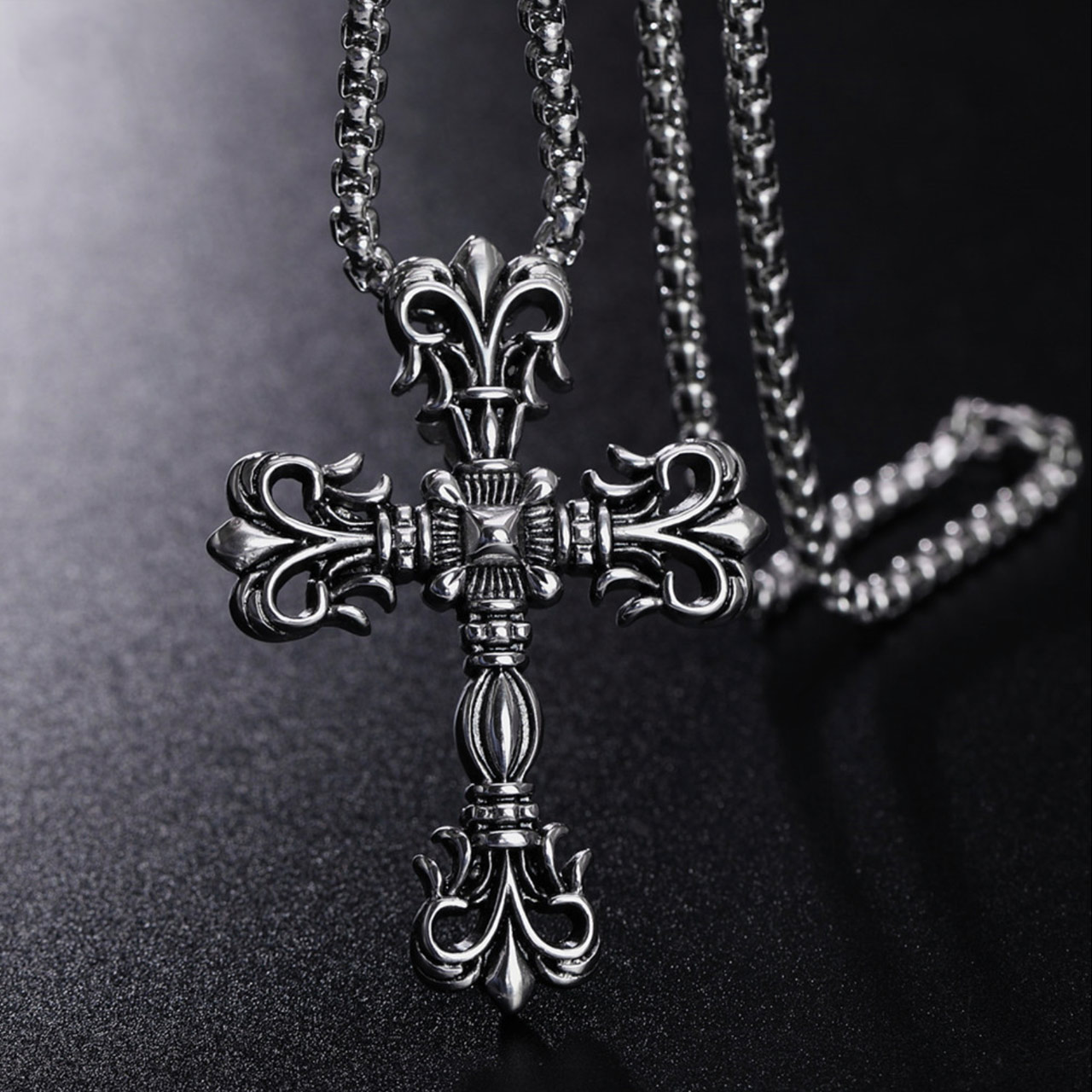 ZIYMU] フィリグリークロス ネックレス ユリ 百合の紋章 クロムハーツ