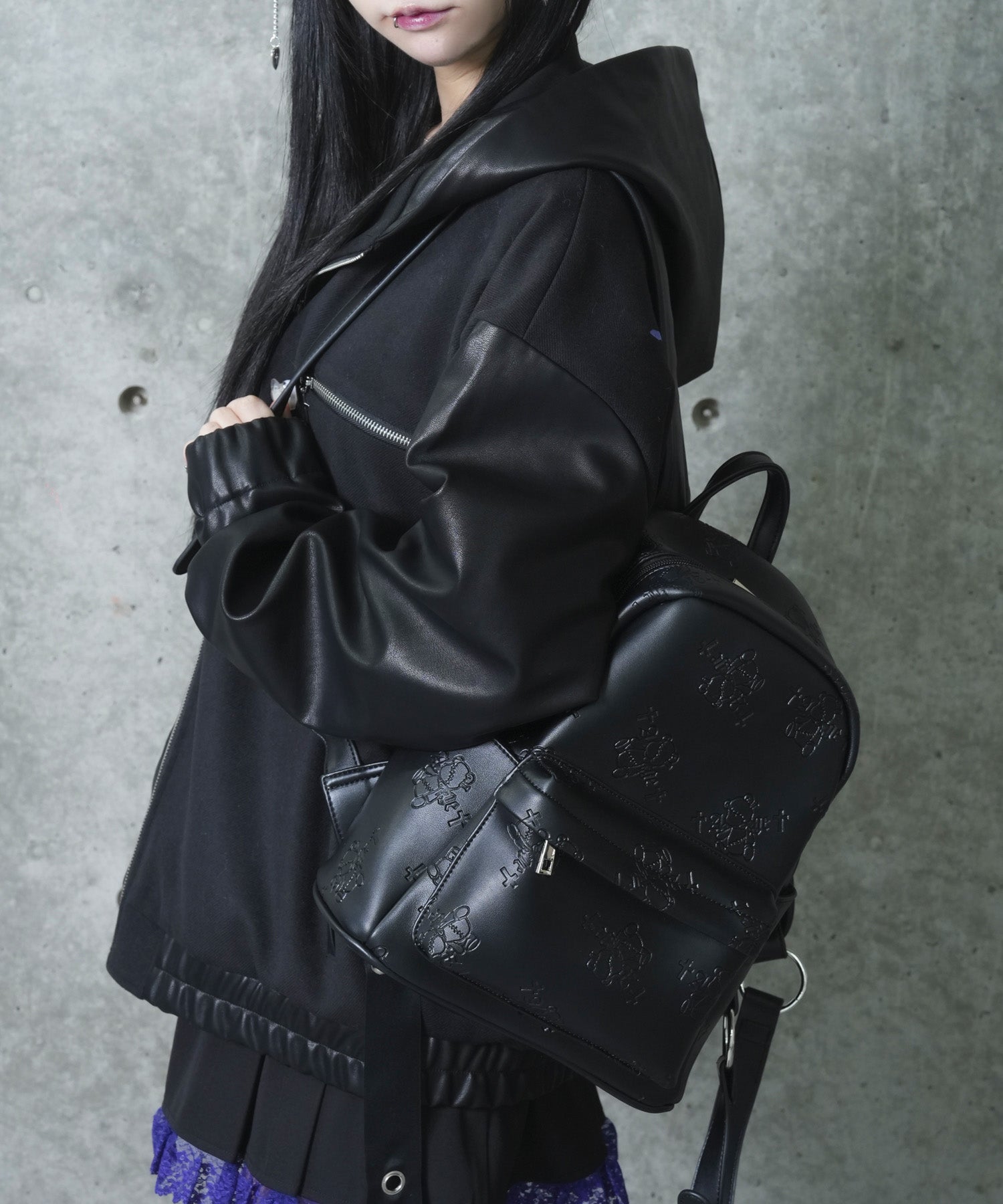 くぎベア型押し総柄リュック– A AM STUDIO