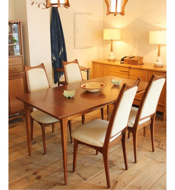 BROOKS DINING TABLE | JOURNAL STANDARD FURNITURE