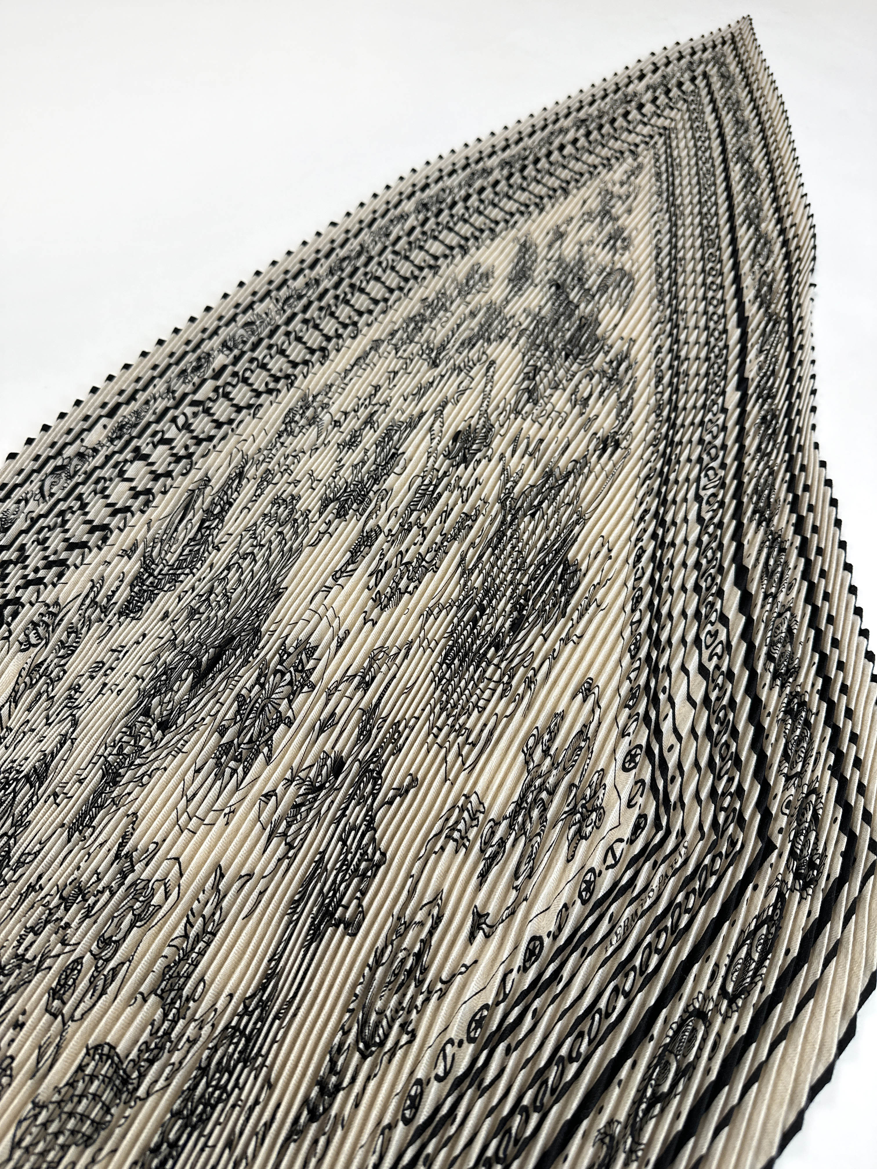 Hermès Tatouages Marins Bandana Cashmere Silk Plissé 140