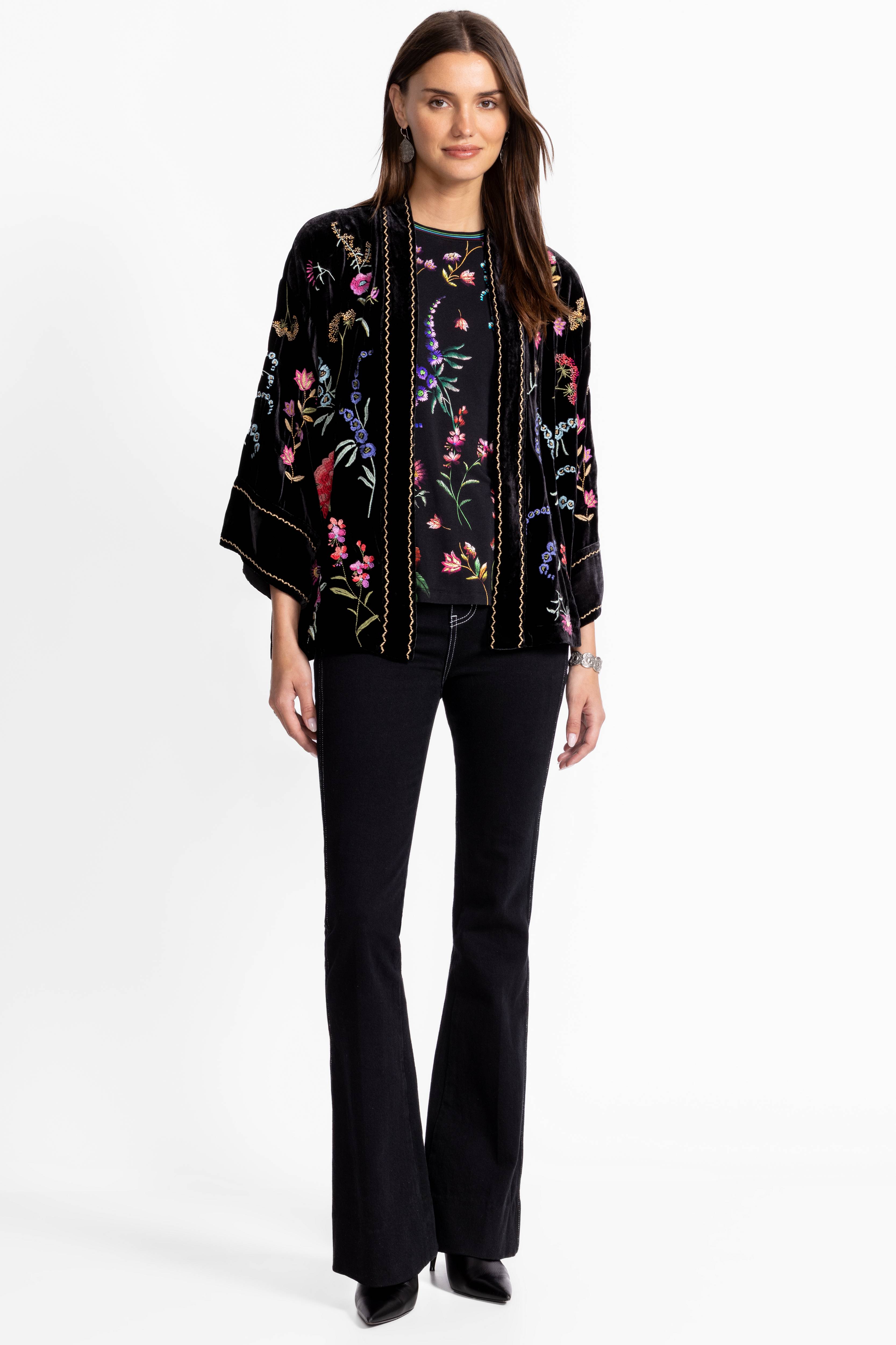 Buy RELAXED SCHIFFLI CROPPED KIMONO | Johnny Was