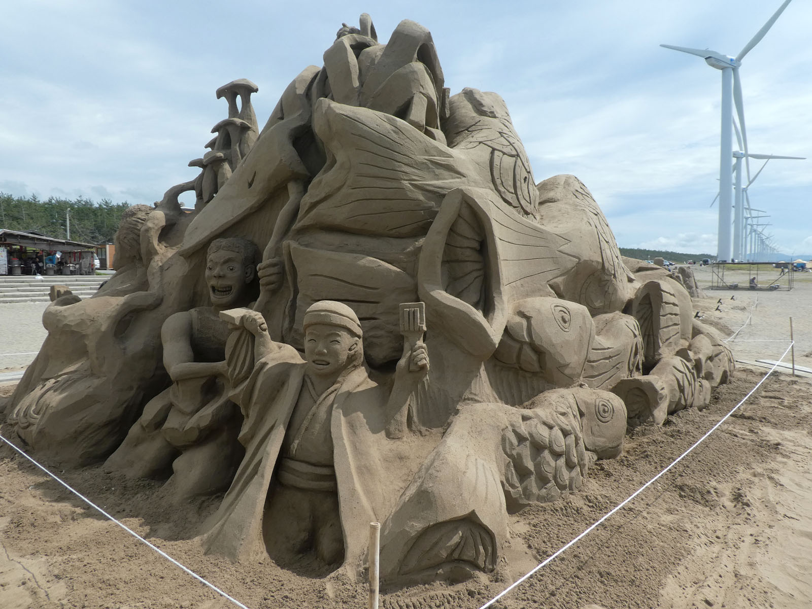 三種町】「サンドクラフト2025inみたね」を釜谷浜海水浴場で7月26日