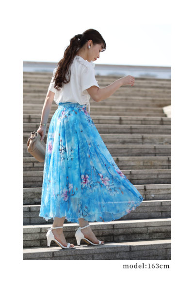 10周年記念価格！】 レディース 大人 上品 花びら浮かぶ水彩フレア