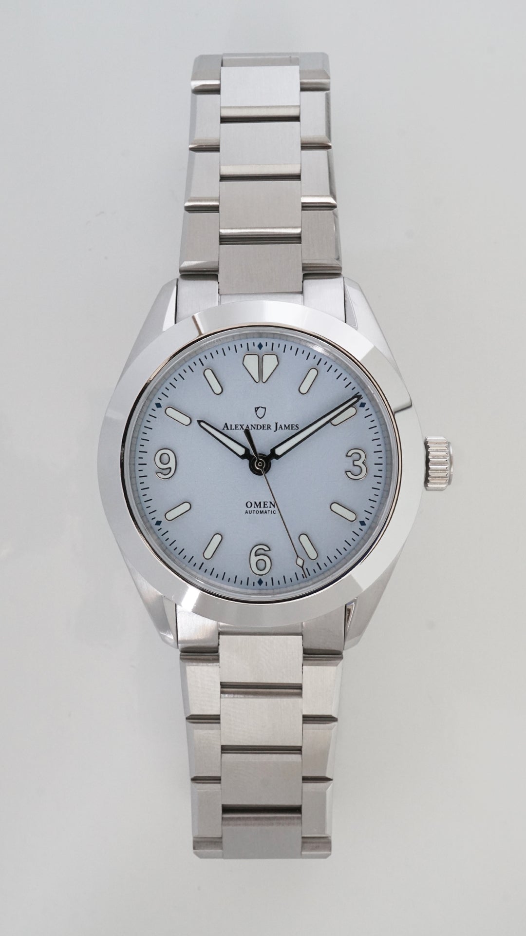 A3 Omen - Light Blue Snowflake – Alexander James