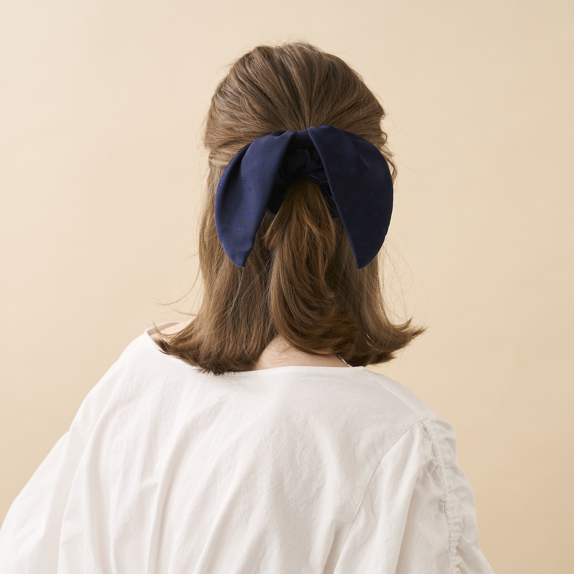 シュシュ｜ALEXANDRE DE PARIS（アレクサンドル ドゥ パリ）