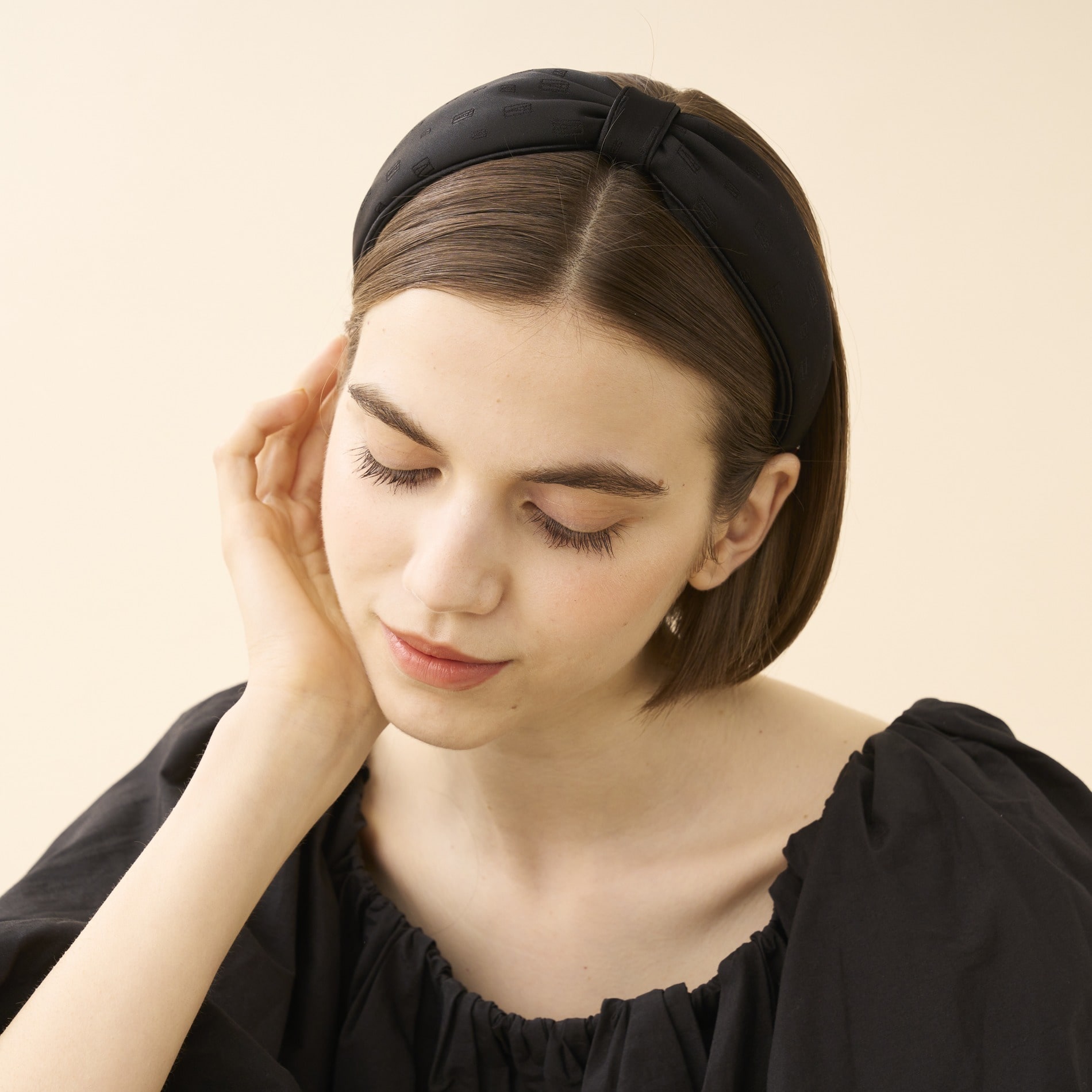 カチューシャ｜ALEXANDRE DE PARIS（アレクサンドル ドゥ パリ）