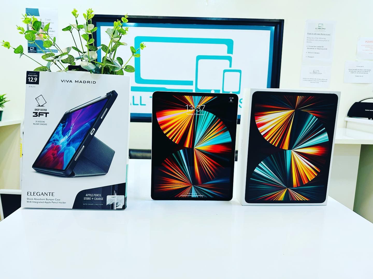 Apple iPad Pro 12.9 inch 5th Generation Apple M1 128GB WiFi