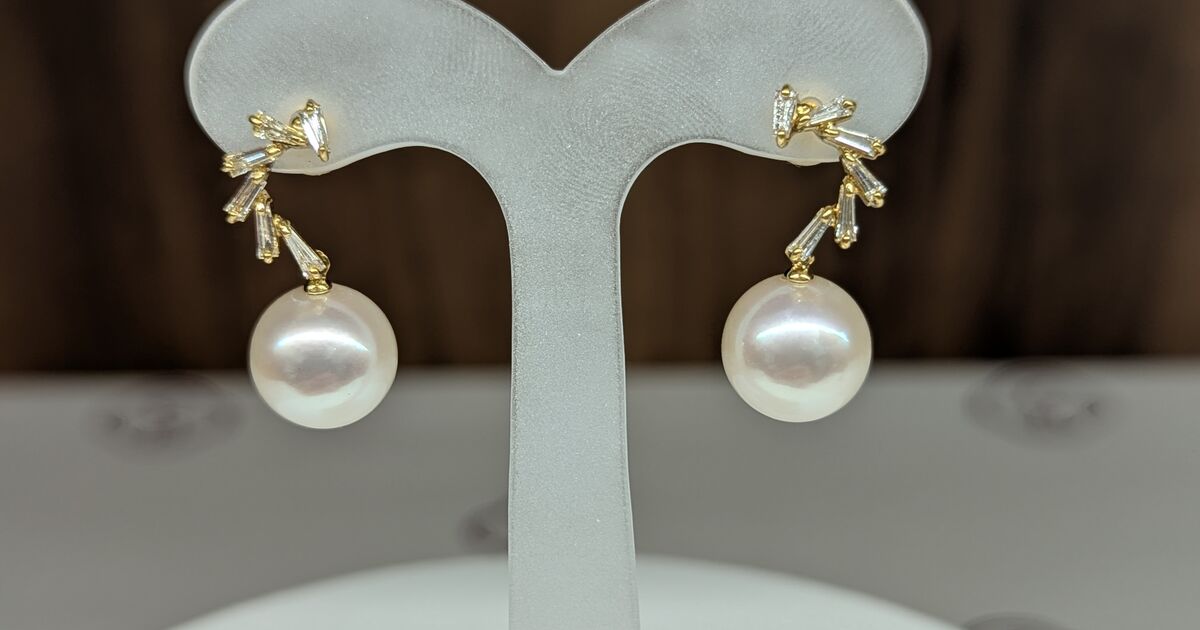 あこや真珠10ミリ18金ピアス | 商品紹介 | 三重県伊勢の真珠なら天埜真珠