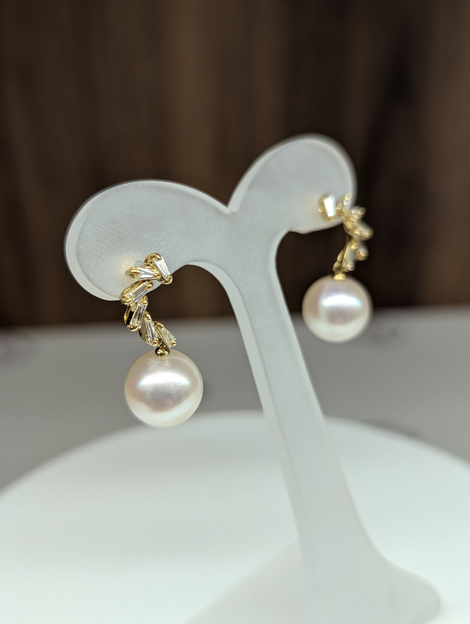 あこや真珠10ミリ18金ピアス | 商品紹介 | 三重県伊勢の真珠なら天埜真珠