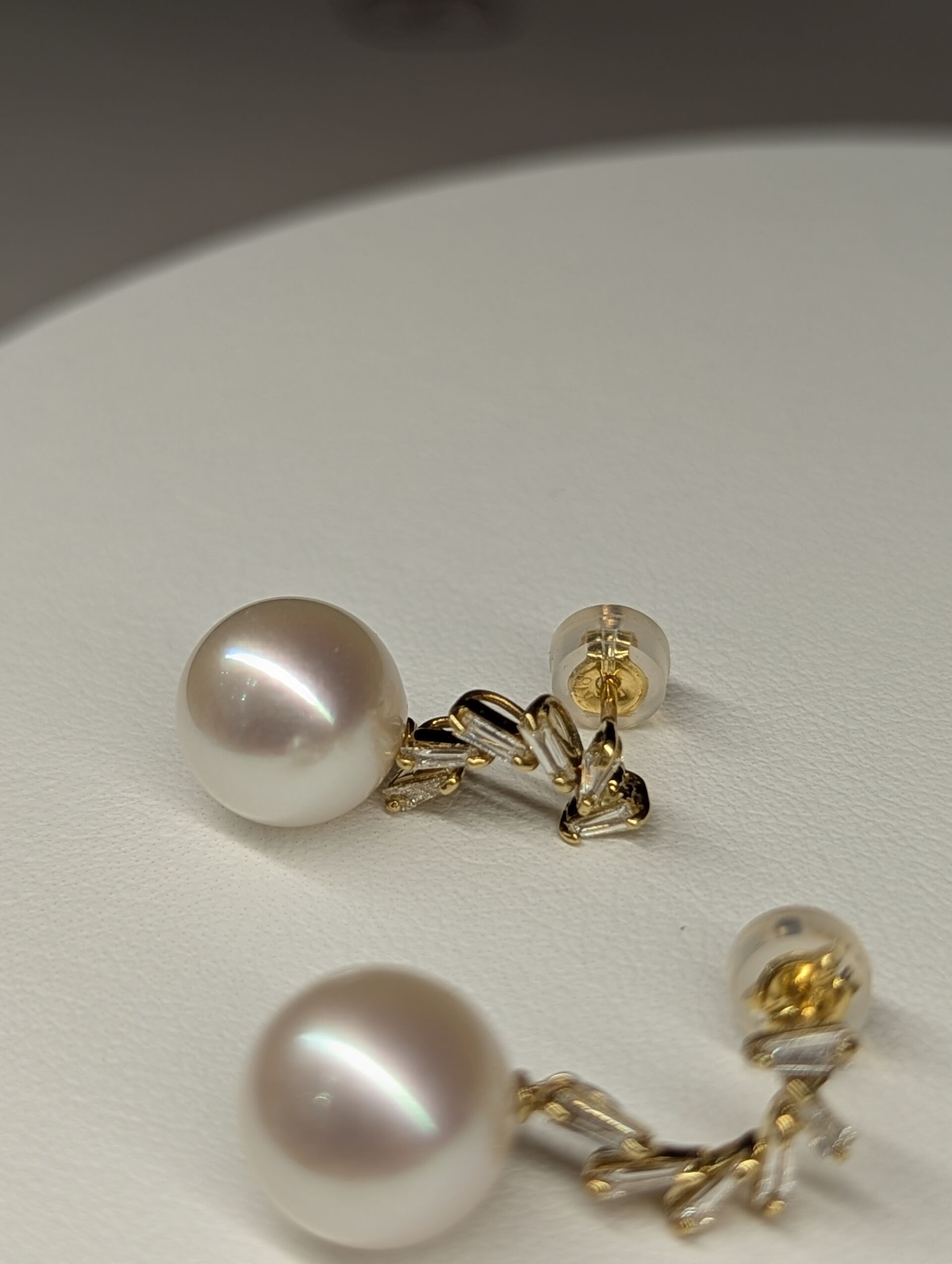 あこや真珠10ミリ18金ピアス | 商品紹介 | 三重県伊勢の真珠なら天埜真珠