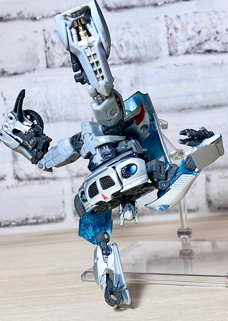 トランスフォーマースタジオシリーズ SS-09 オートボットジャズ