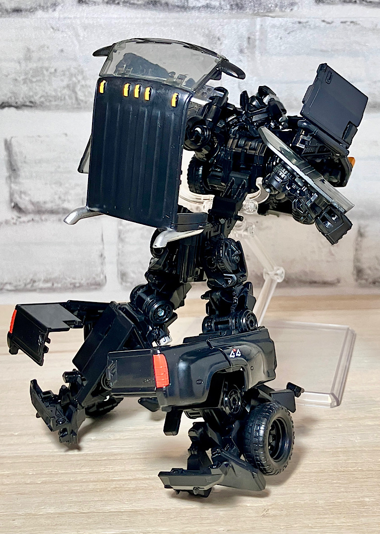 トランスフォーマースタジオシリーズ SS-15 アイアンハイド レビュー