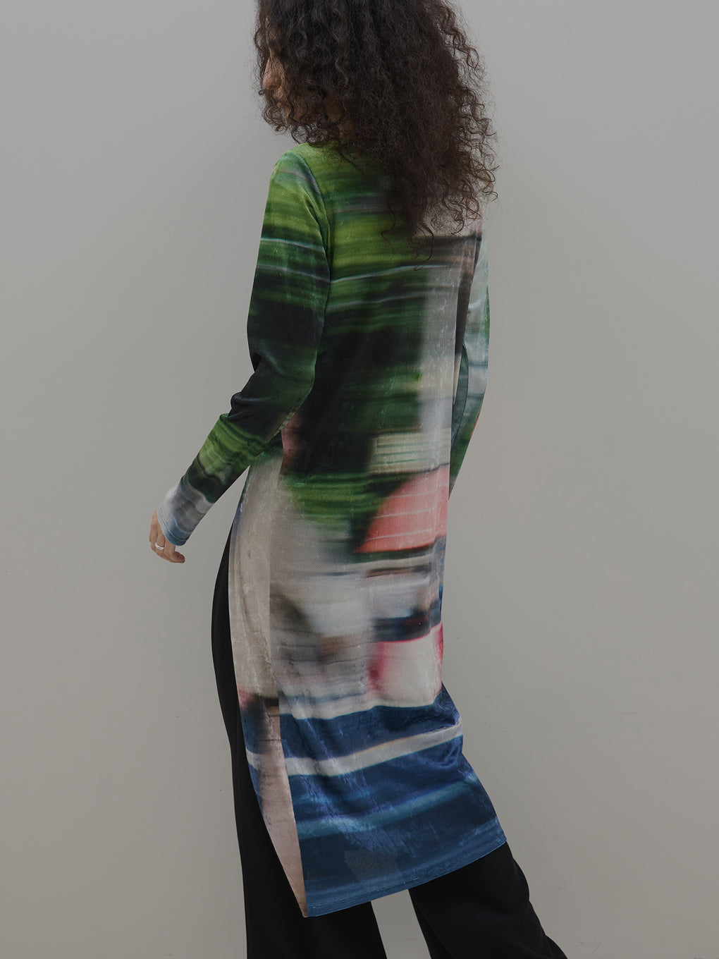 UND LANDSCAPE PRINT LONG TOP