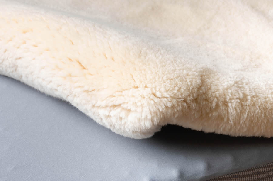 ムートンシーツ 日本ムートン ✕ 昭和西川 プレミアムタイプ