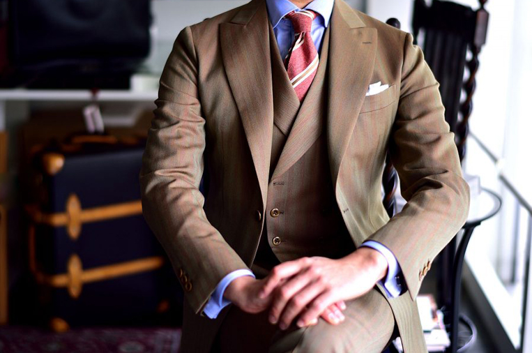 成人式にブラウンスーツ！周りと差別化できるおしゃれなスーツを