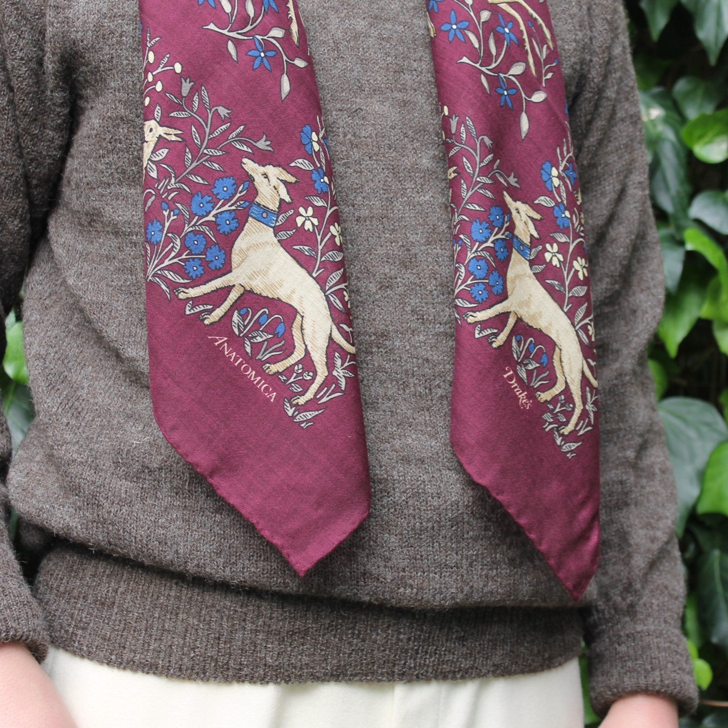 DRAKE'S SQUARE SCARF UNICORN BURGUNDY – ANATOMICA NAGOYA