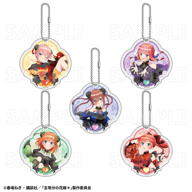 五等分の花嫁」三玖、四葉たちが“金魚絢爛”で華やかなドレス姿に