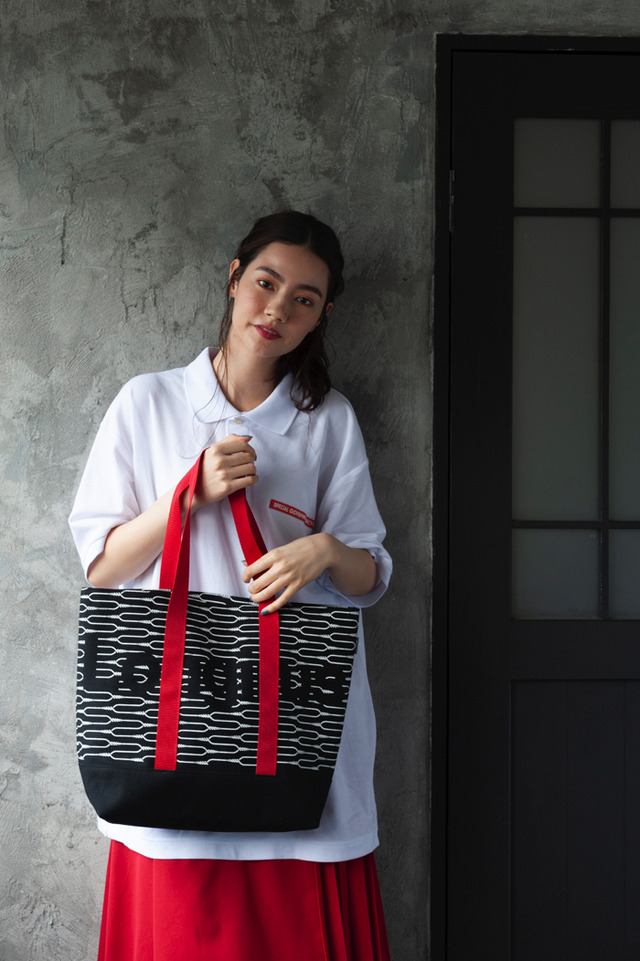 エヴァンゲリオン」アニバーサリーイヤーを盛り上げる一冊発売