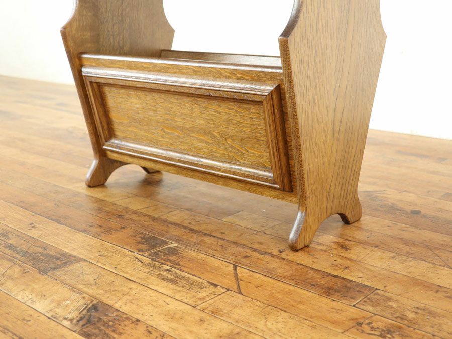 無垢材の天板 オランダ マガジンラック 65263e | アンティークフレックス