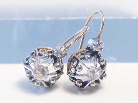 アンティークドルムーズピアス（18カラットゴールド フランス）
