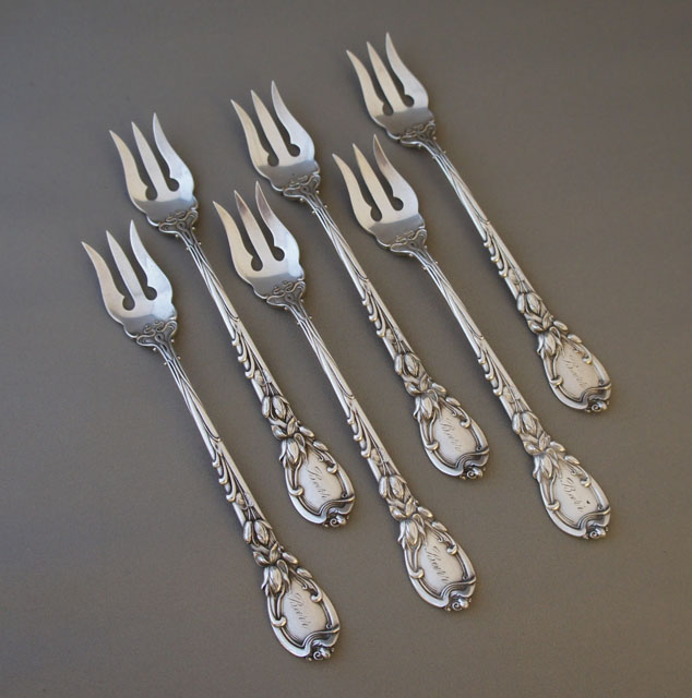 イギリス「オイスターフォーク」《アンティックかとう》