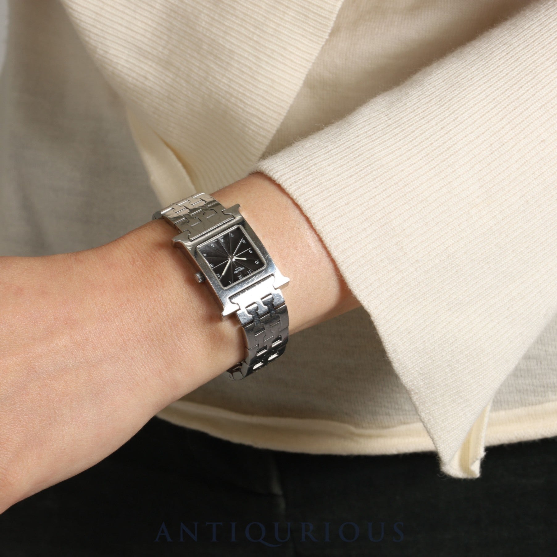 エルメス Hウォッチ HH1.210 クォーツ SS SS ブラックギョーシェ文字盤