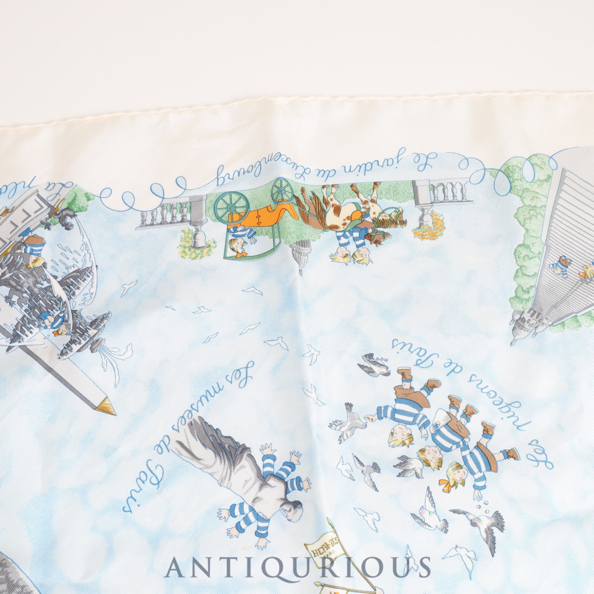 エルメス スカーフ カレ45 LES TRIPLES DE PARIS いたずら三つ子