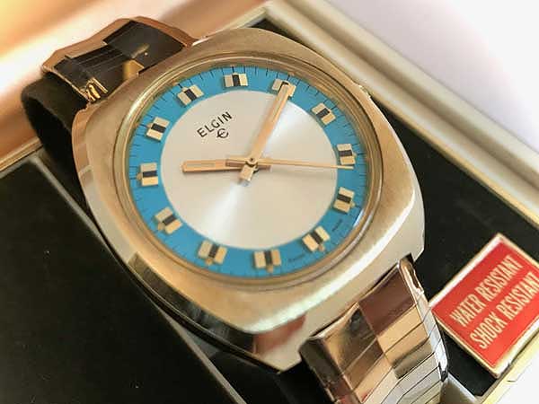 LUXOR」ブランドスイス製ねじ巻き置時計（年代不明、定時と30分