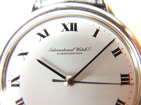 IWC インターナショナル ホワイト ローマンダイアル 自動巻き | アン